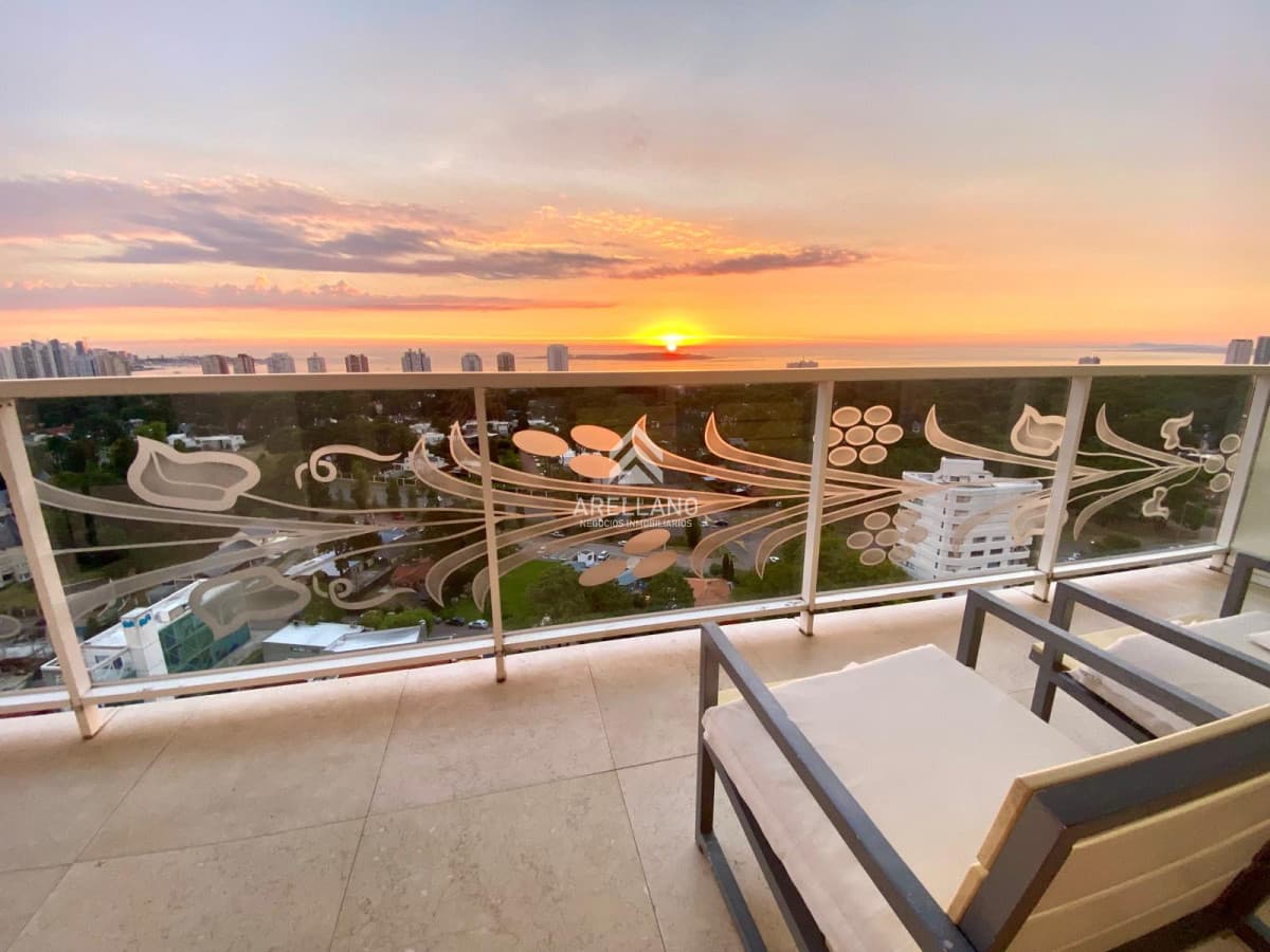 Apartamento ID.4336 - 2 dormitorios, vista al mar, full amenities