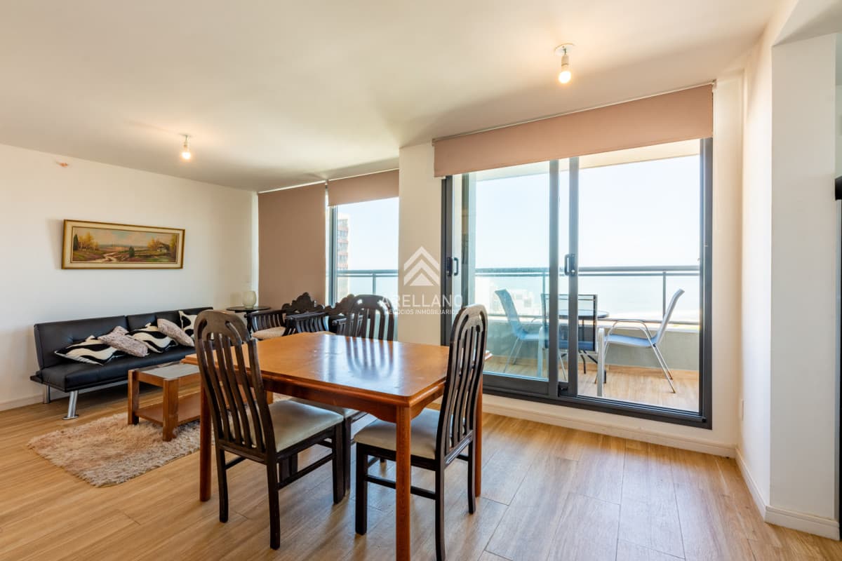 Apartamento ID.5607 - 2 dormitorios playa brava con vista al mar