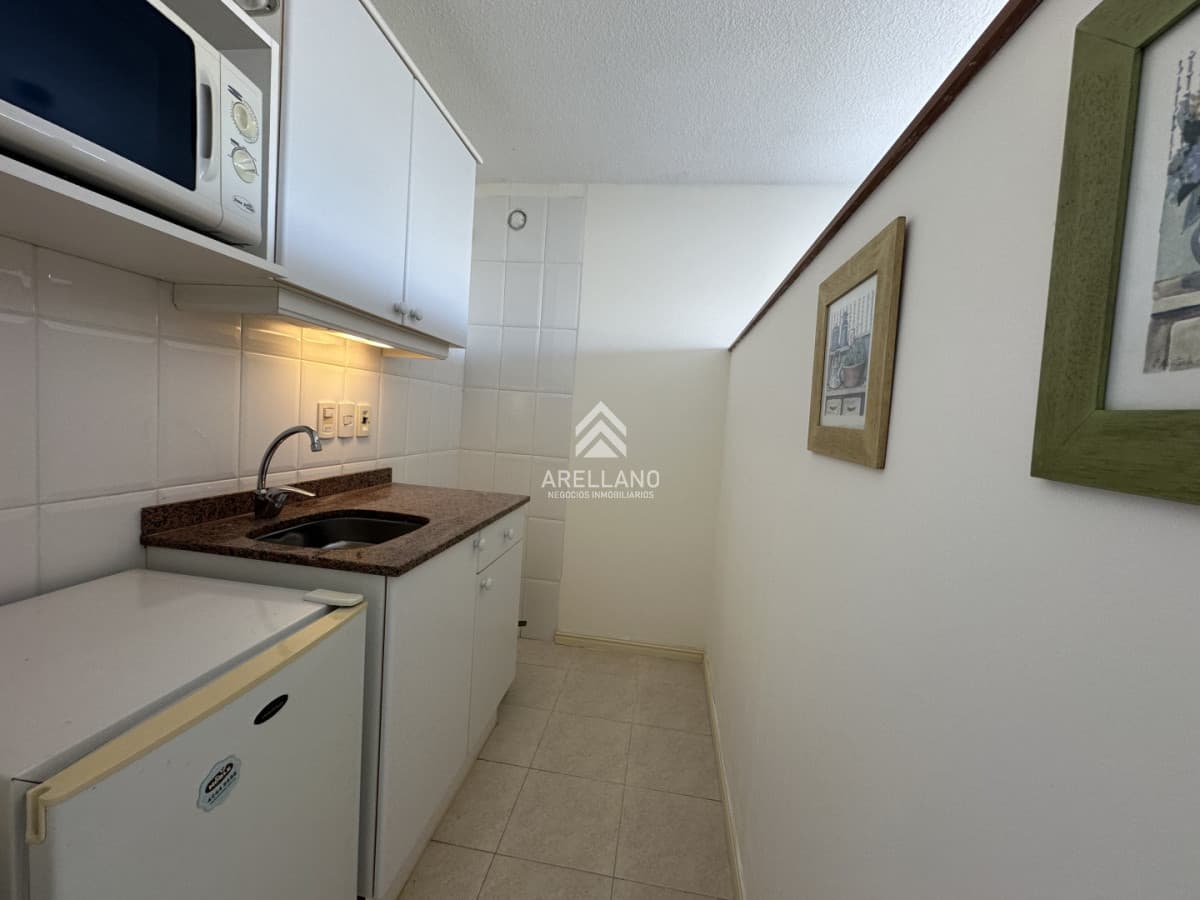 Apartamento ID.6775 - Monoambiente con garage, Punta del Este