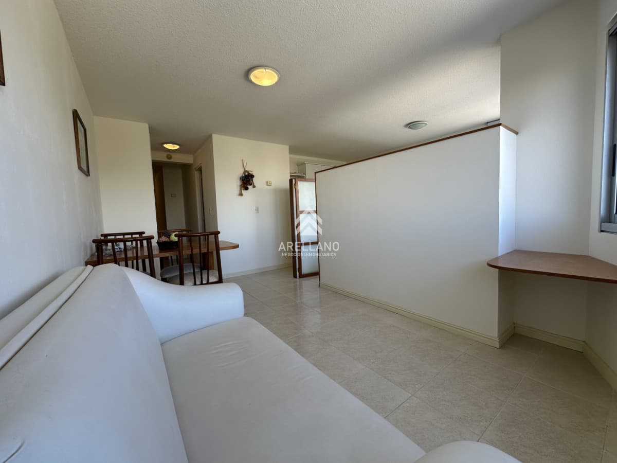 Apartamento ID.6775 - Monoambiente con garage, Punta del Este