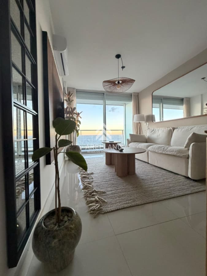 Apartamento ID.6736 - Apartamento 2 habitaciones primera linea mansa - Punta del Este