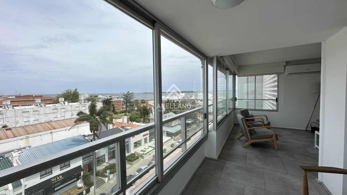 Apartamento ID.2721 - VENTA 2 DORMITORIOS Y DEPENDENCIA - PENINSULA - PUNTA DEL ESTE
