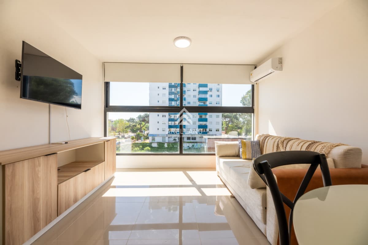 Apartamento ID.5582 - 1 dormitorio con cochera Roosevelt