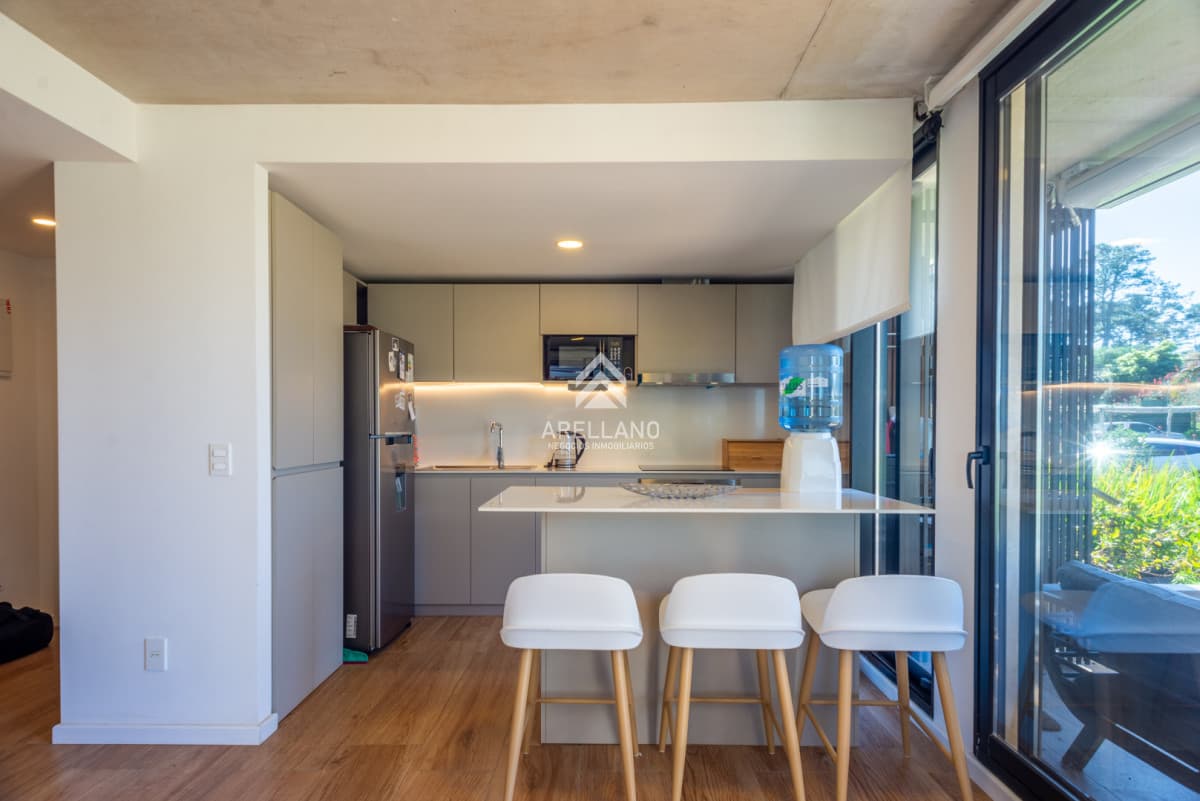 Apartamento ID.6677 - 2 dormitorios vista al mar y servicios