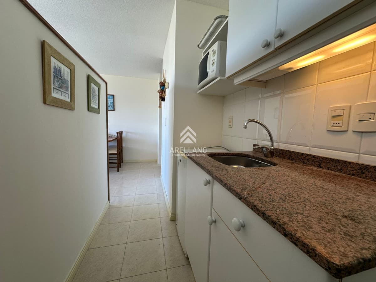 Apartamento ID.6775 - Monoambiente con garage, Punta del Este