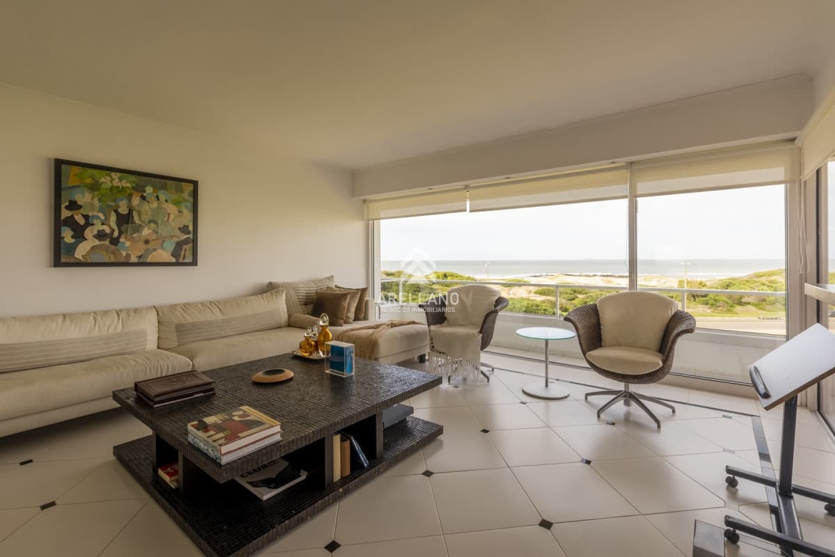 Apartamento ID.1773 - VENTA PENT-HOUSE FRENTE AL MAR 5 DORMITORIOS + LOFT