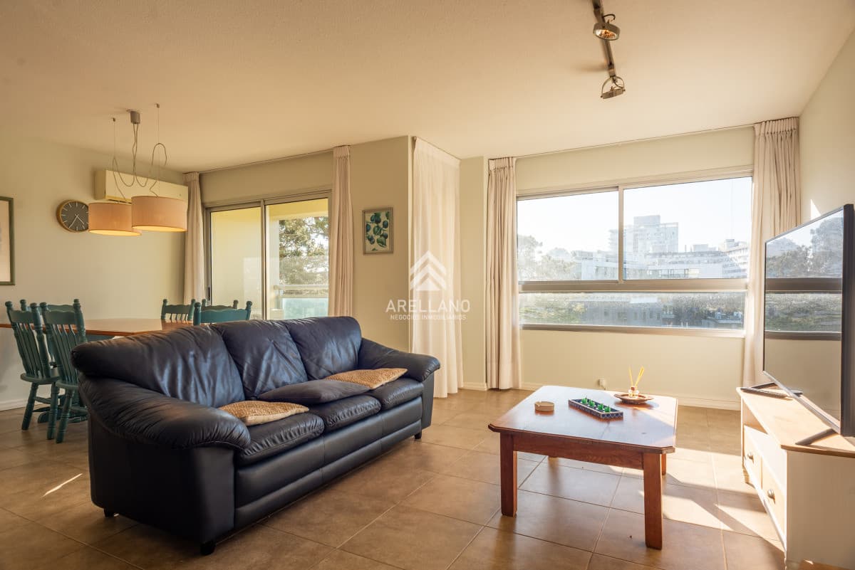 Apartamento ID.5437 - 2 dormitorios 2 baños 2 terrazas Roosevelt