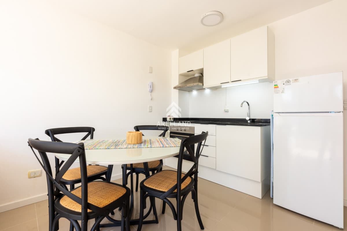 Apartamento ID.5582 - 1 dormitorio con cochera Roosevelt
