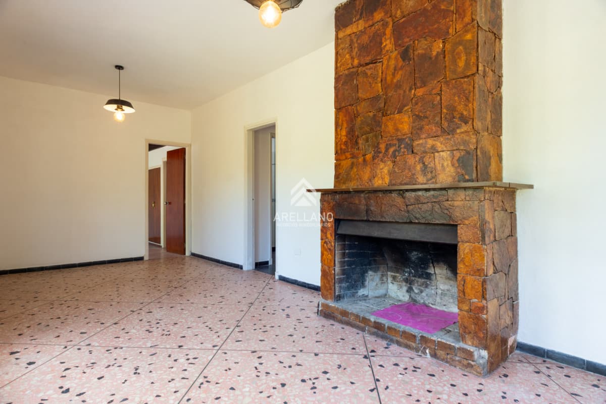 Casa ID.5781 - Casa en Pinares 2 dormitorios, solida construccion