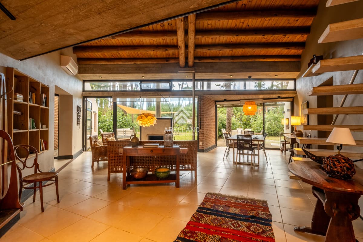 Casa ID.6425 - Laguna Blanca 4 dormitorios y servicio
