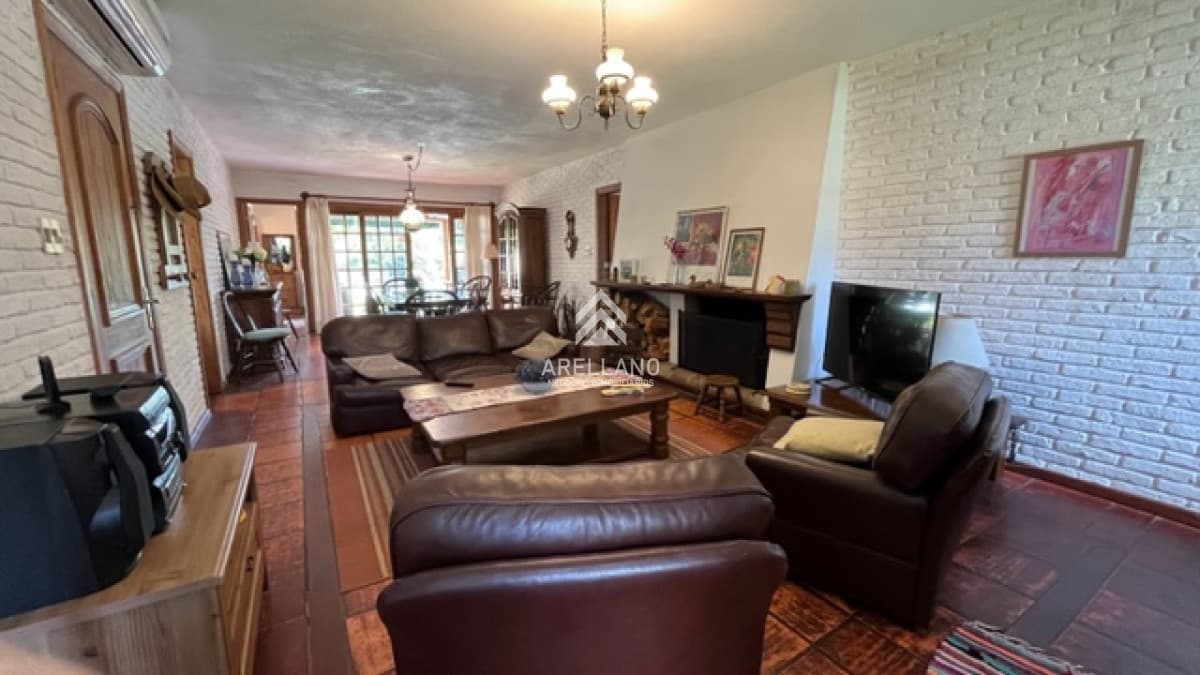 Casa ID.2498 - ALQUILER DE CASA DE  4 DORMITORIOS EN PLAYA MANSA PUNTA DEL ESTE