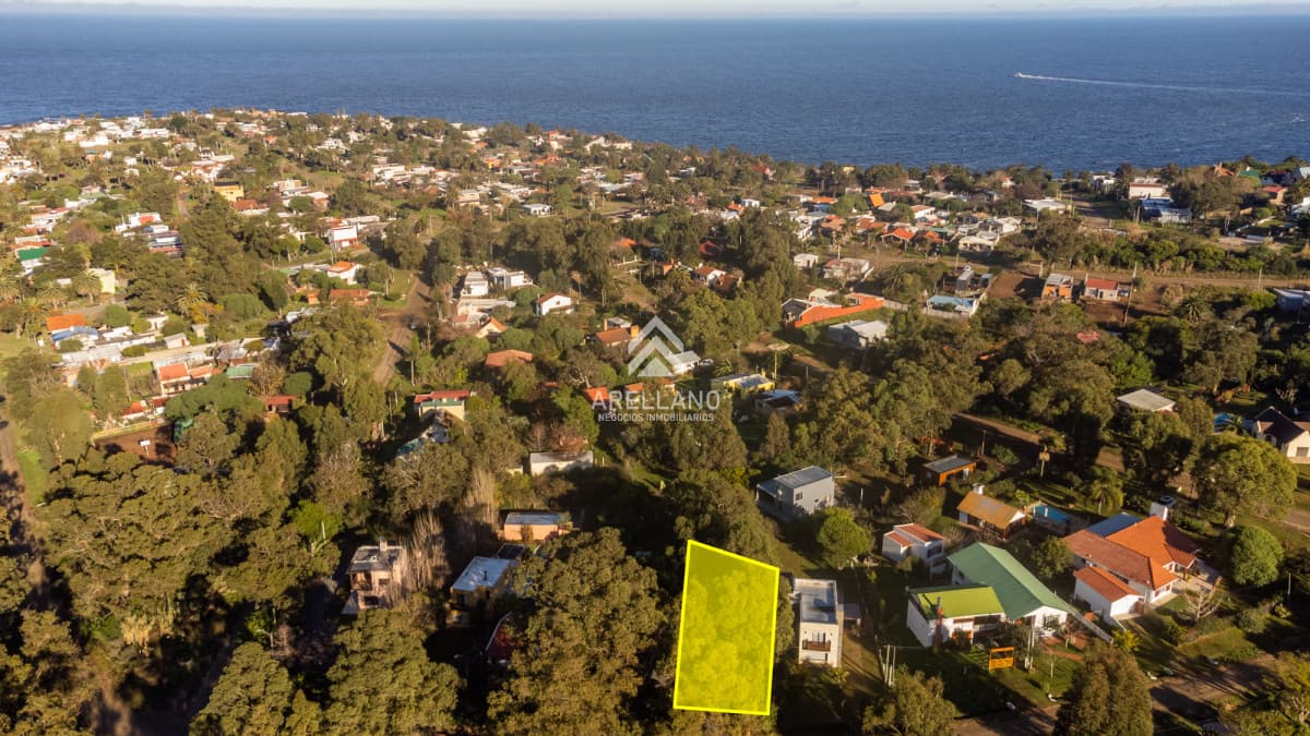 Terreno ID.5051 - Terreno en Punta Fria, Piriapolis 477m2