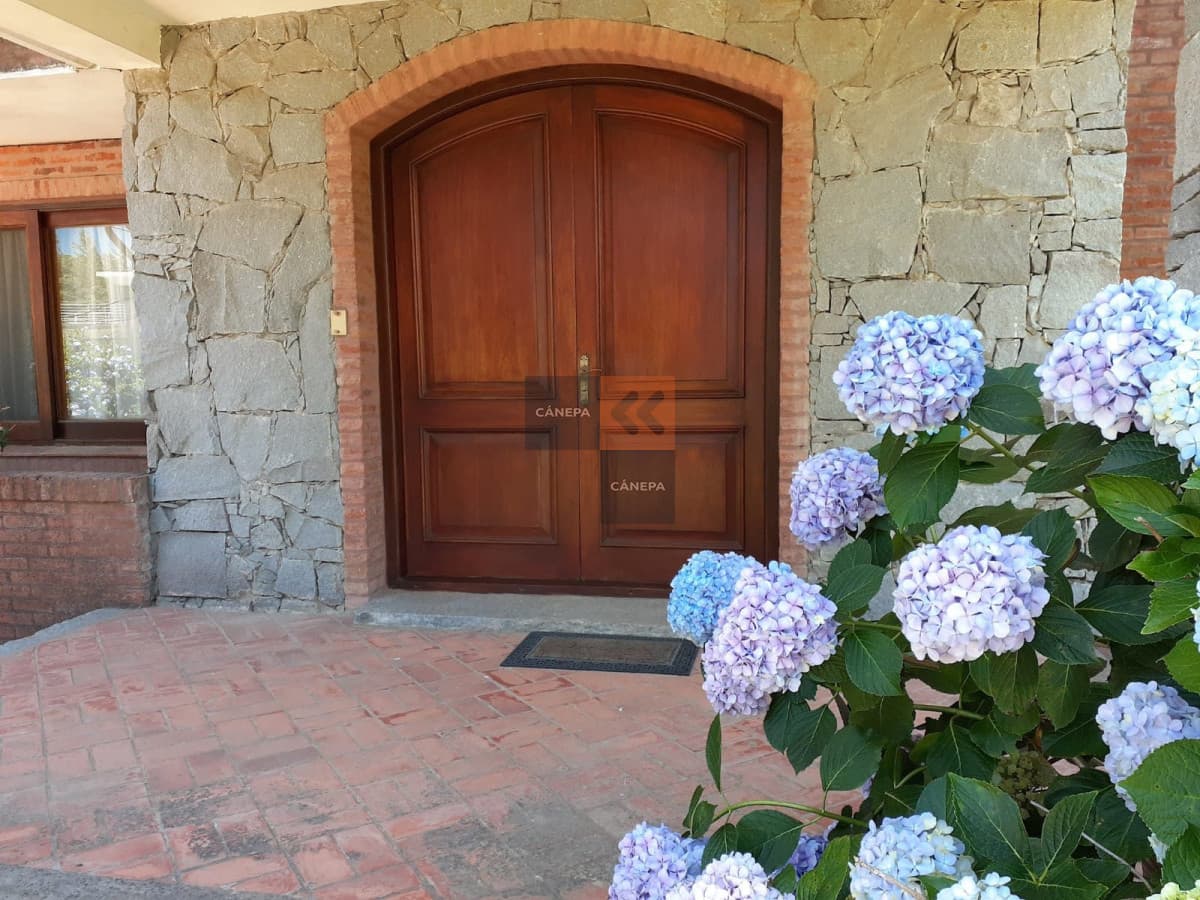 Casa en La Barra, Montoya