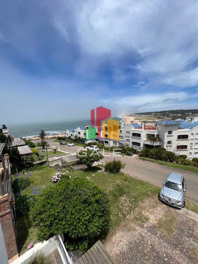 Manantiales, 5 dormitorios, casa con vista al mar, ideal familia numerosa  -