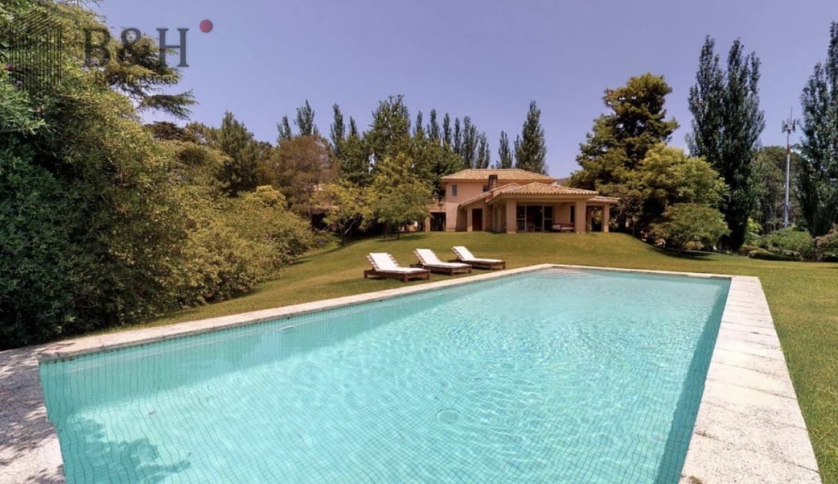 Hermosa casa en alquiler anual