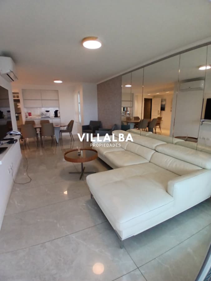 Apartamento 2 dormitorios 2 baños Torre de categoria alquiler anual y venta
