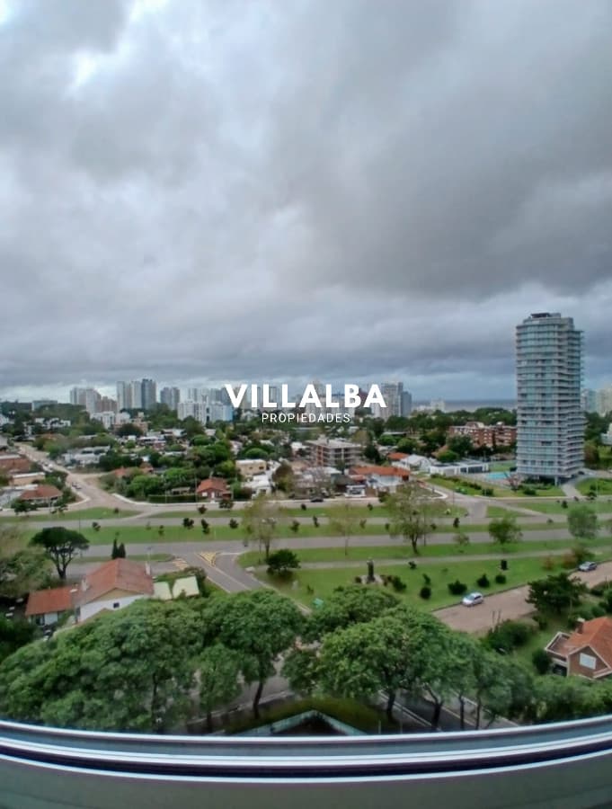 Apartamento 2 dormitorios 2 baños Torre de categoria alquiler anual y venta