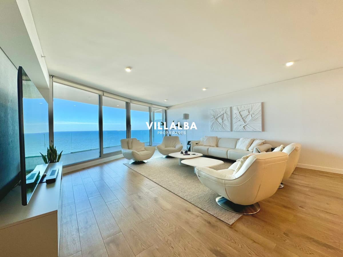 LUXURY LIFESTYLE