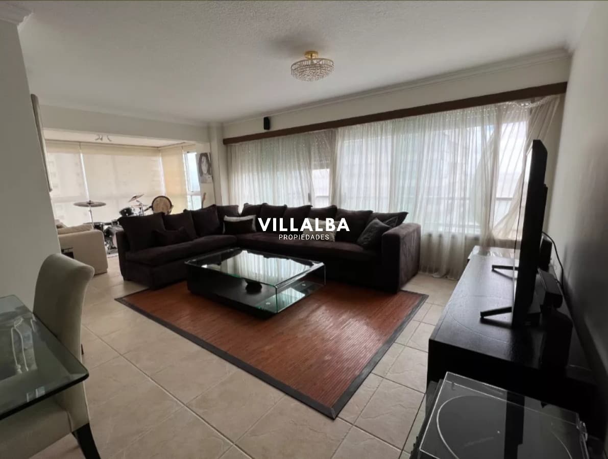 Excelente apartamento de 3 Dormitorios frente al mar, Playa Mansa