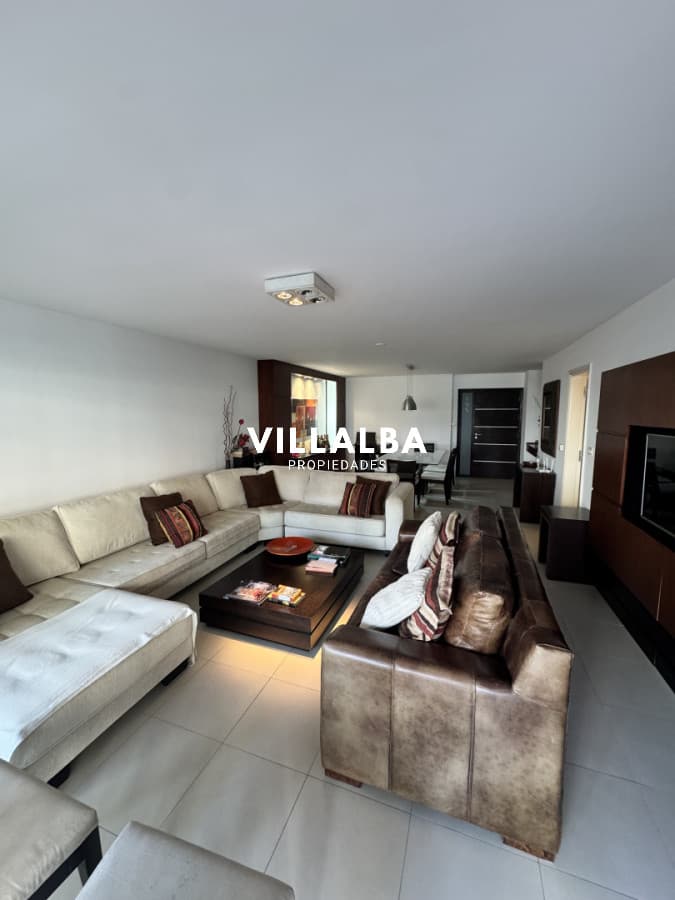 Amplio apartamento en brava 3 dormitorios  VENTA