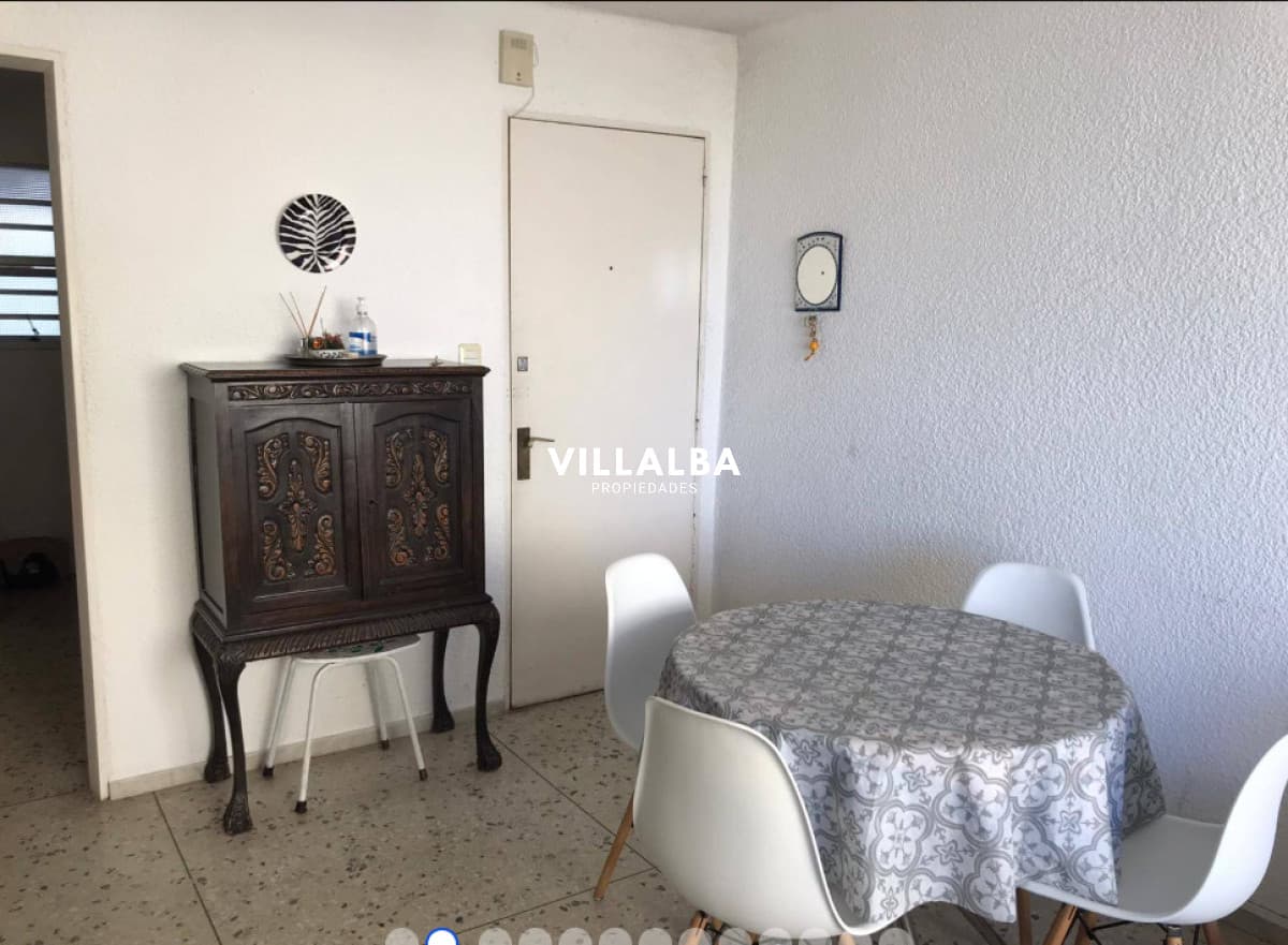 Apartamento en  Peninsula , 2 dormitorios 2 baños