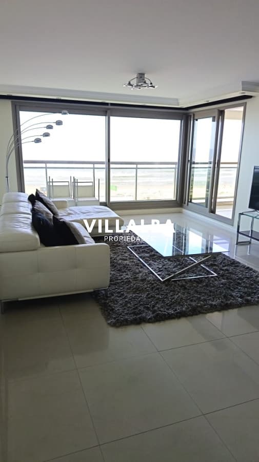 Apartamento en Punta del Este, Brava