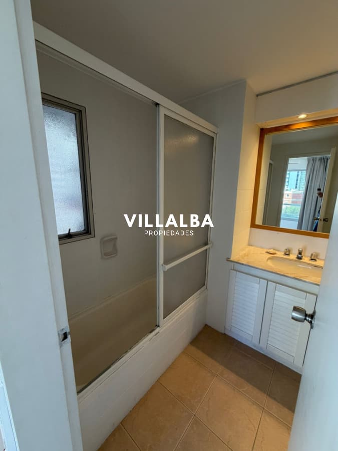 Apartamento , Torre Marina .2 dormitorios mas dependencia