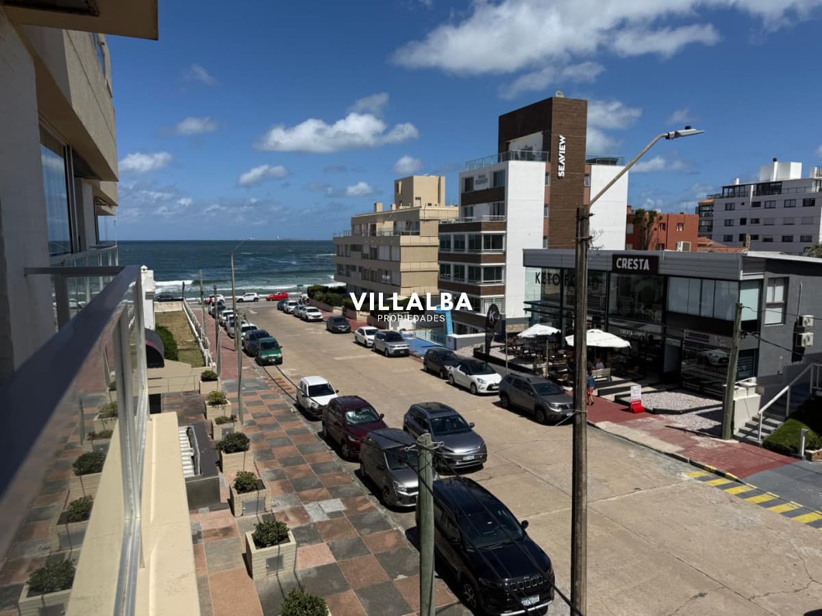 Península 2 dormitorios con terraza, cerca del puerto
