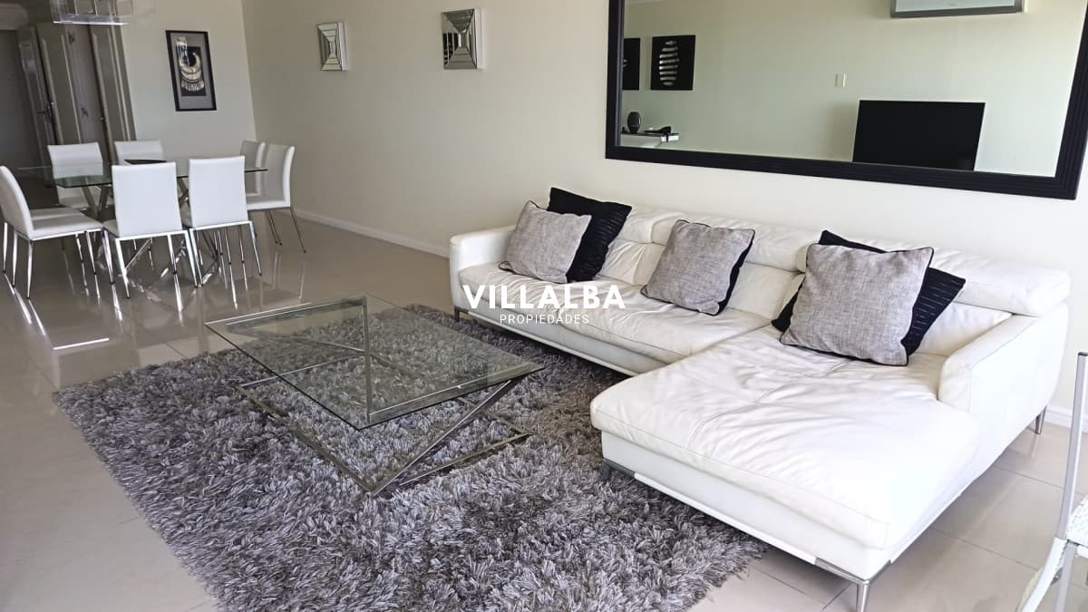 Apartamento en Punta del Este, Brava