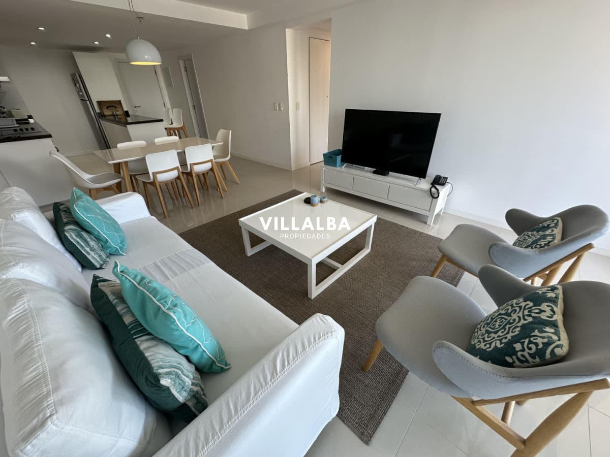 Impecable apartamento de 3 dormitorios en venta.
