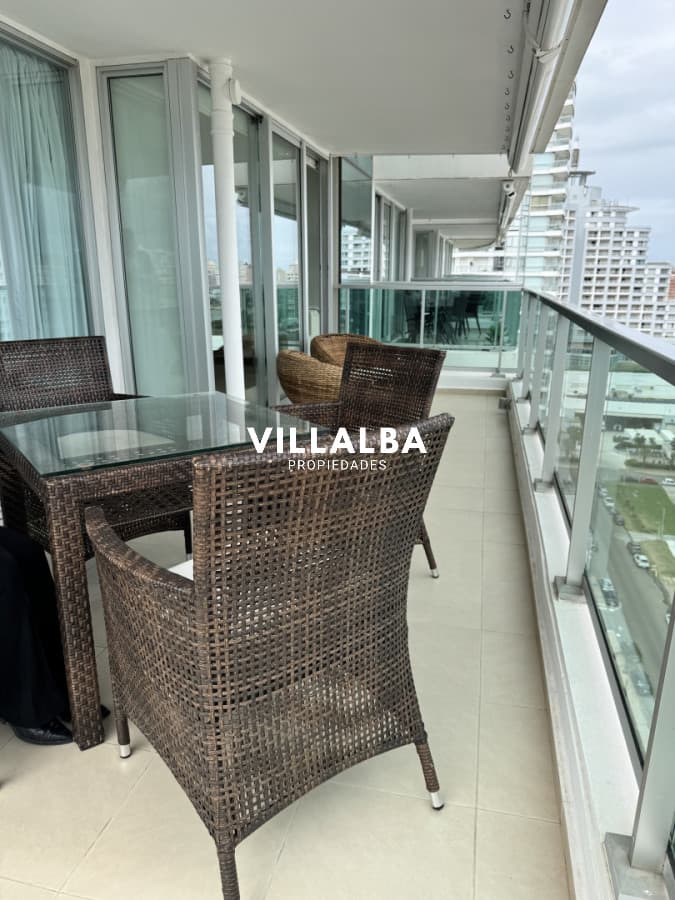 apartamento 3 dormitorios , mansa