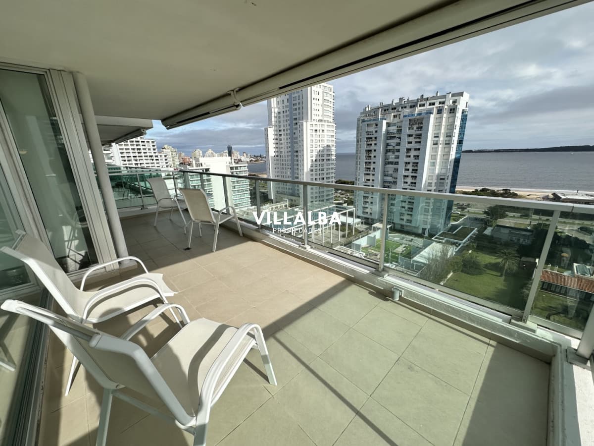 Departamento de 3 dormitorios en venta a pasos del mar. Gala Tower