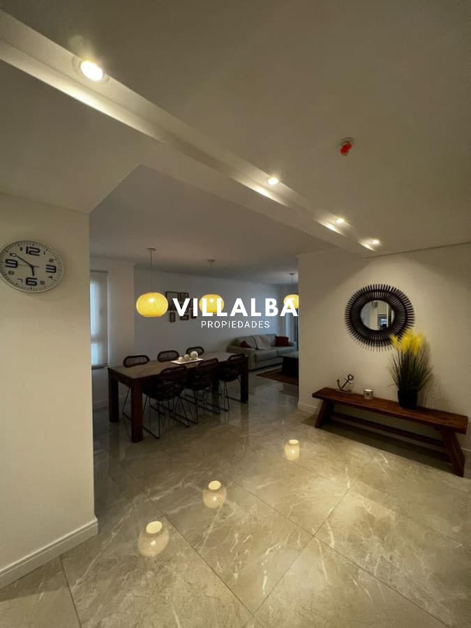 Apartamento 2 dormitorios 2 baños en torre de categoria