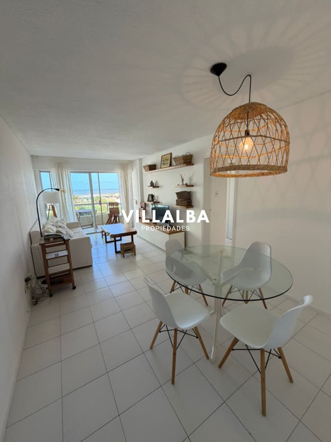 Apartamento , Torre Marina .2 dormitorios mas dependencia