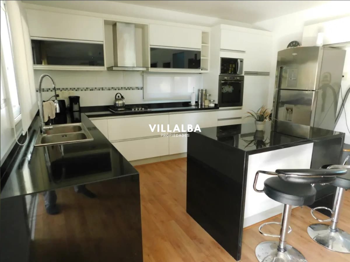 Oportunidad en venta - Playa mansa! 3 dormitorios