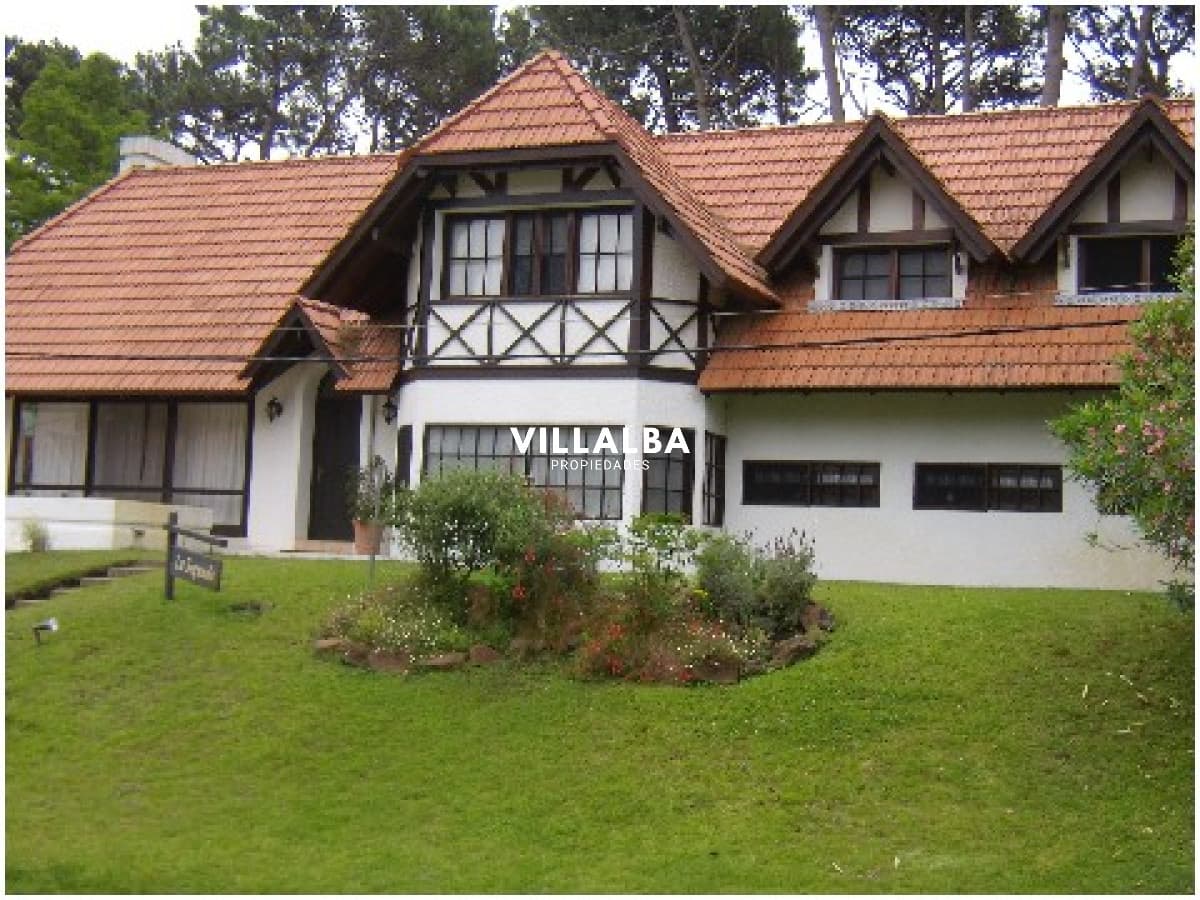 Importante Casa en Venta Punta del Este- Lugano