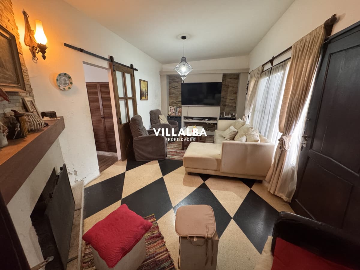 Casa con renta en zona céntrica de Maldonado Ideal para inversión o vivienda