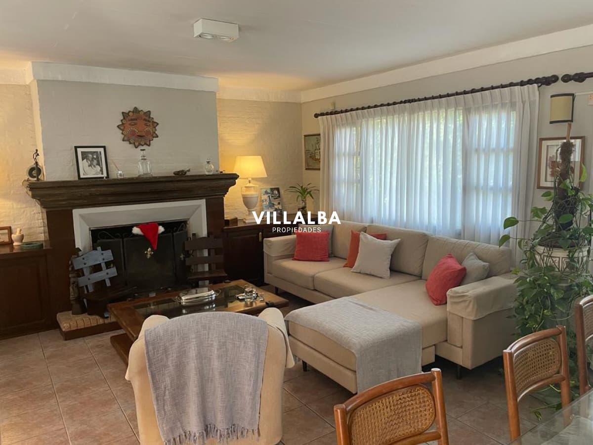 Casa en Punta del Este, Marly