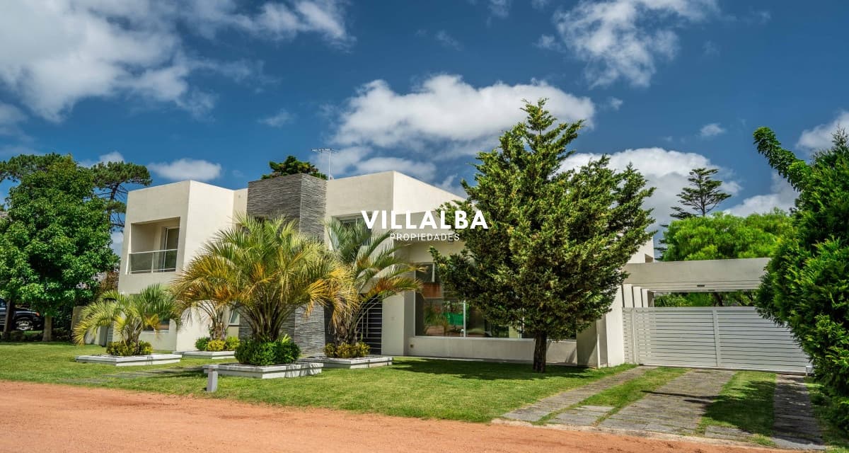 Importante casa a estrenar en Boulevard Park