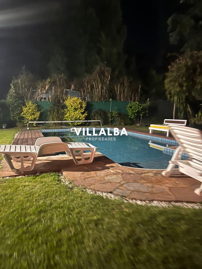 Elegante Casa en Marly: Confort y Tranquilidad Cerca de Todo