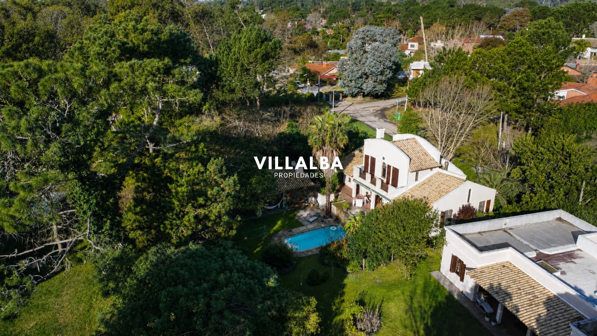 Hermosa casa en Jardines de Córdoba.