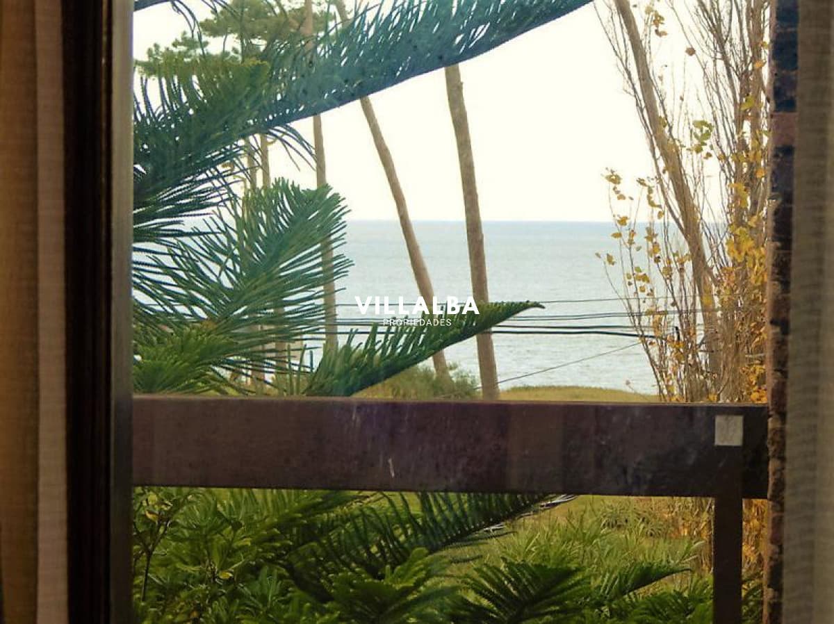 Playa Mansa, zona de Pinares Muy cerca del Mar