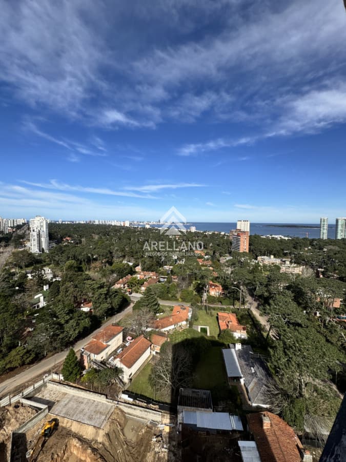 Apartamento ID.5756 - Piso alto, vista al mar - 3 dormitorios