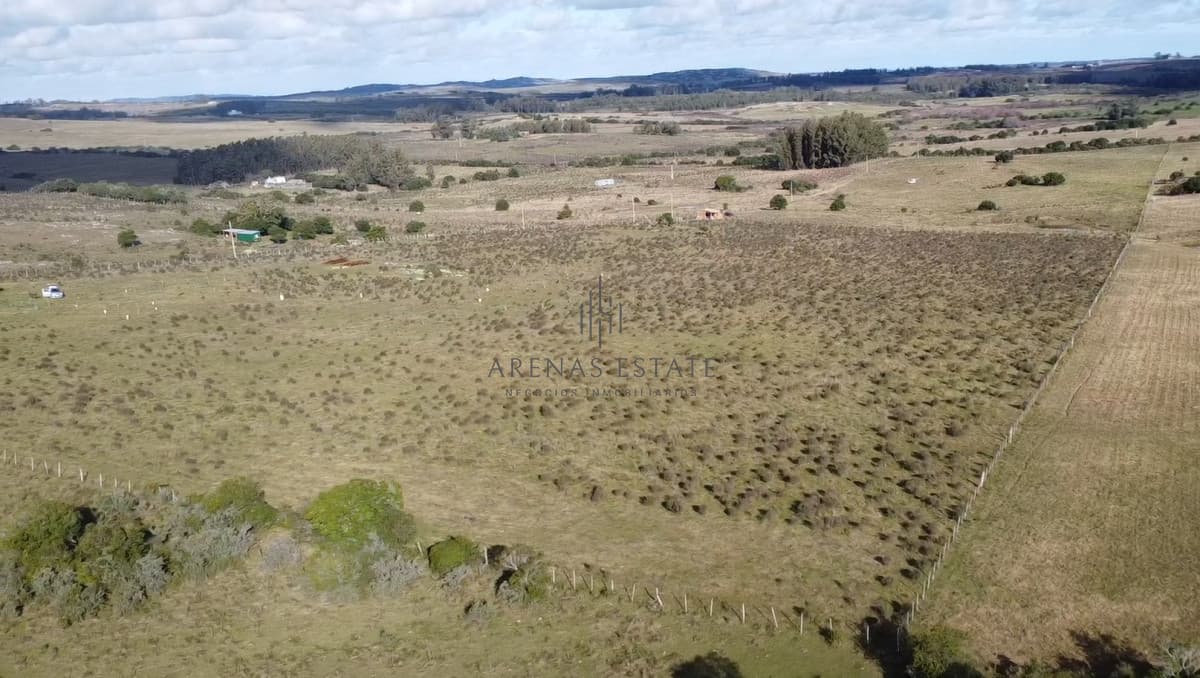 Chacra ID.1501 - Hermosa chacra a 15 Kilómetros del Mar, Pan de Azúcar