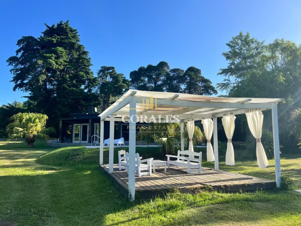 Chacra con Piscina Climatizada - Naturaleza, Confort y Diseño en un Solo Lugar