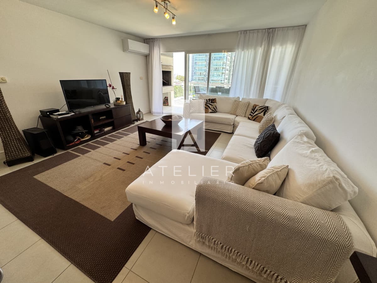 Apartamento 3 dormitorios Brava Punta del Este
