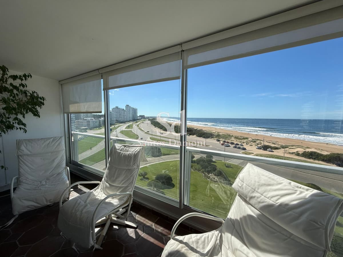 Apartamento Venta - 4 dormitorios - Punta del Este