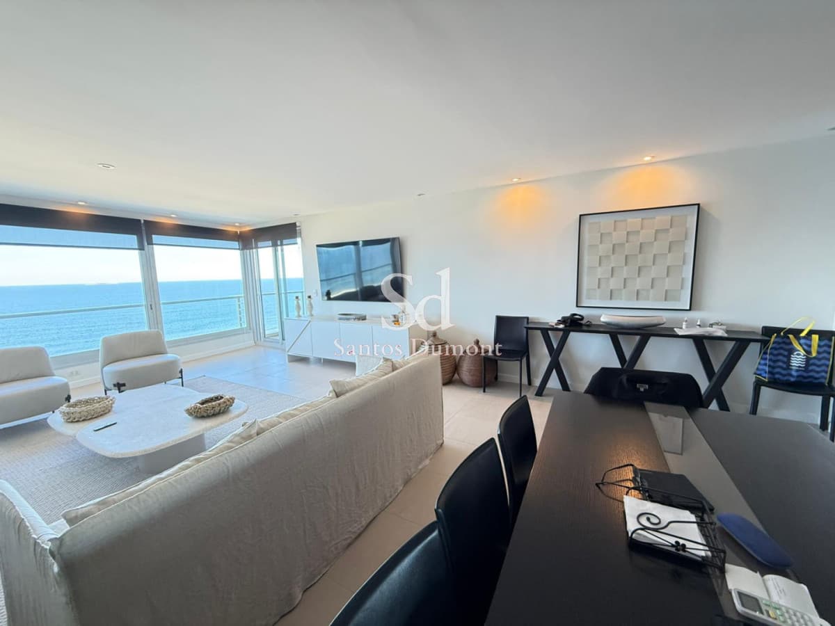 Apartamento en venta Primera Linea playa Brava