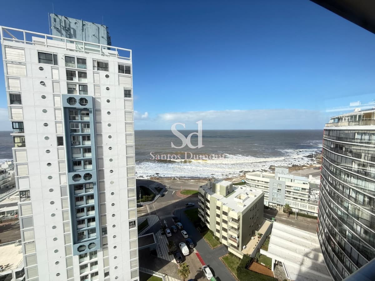 EN VENTA - 2 dormitorios con vista al Mar