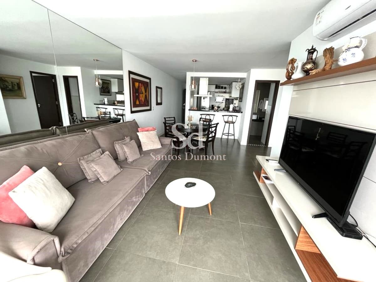 APARTAMENTO EN PRIMERA LINEA